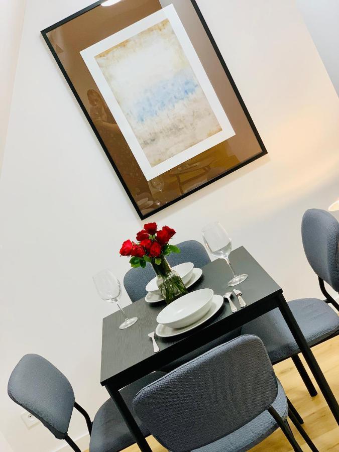 Hotel, Apartament Pod Zlotym Lwem W Samym Centrum Miasta Z Darmowym Parkingiem VII Kłodzko Extérieur photo