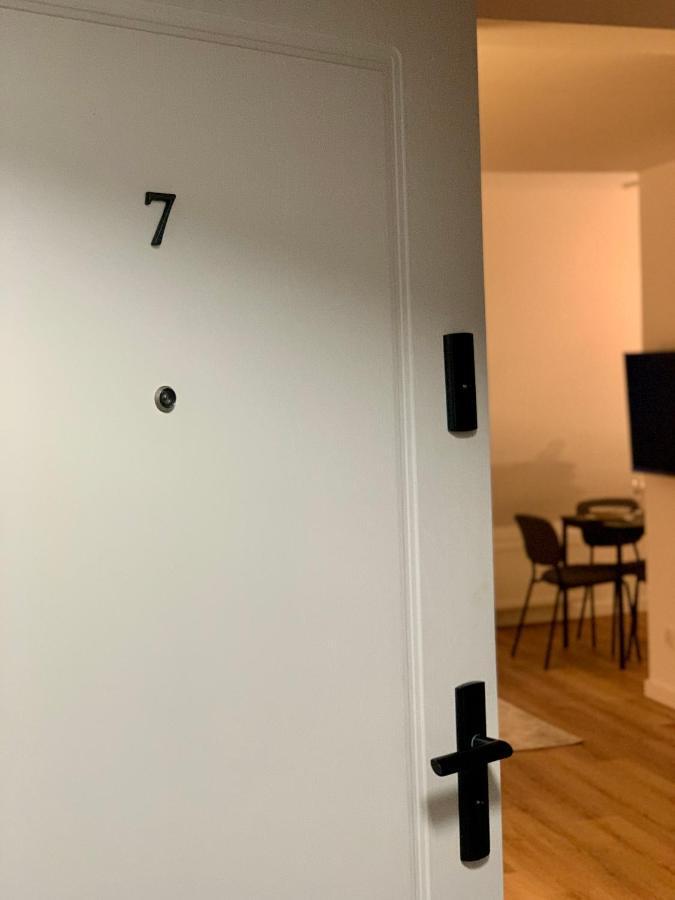 Hotel, Apartament Pod Zlotym Lwem W Samym Centrum Miasta Z Darmowym Parkingiem VII Kłodzko Extérieur photo
